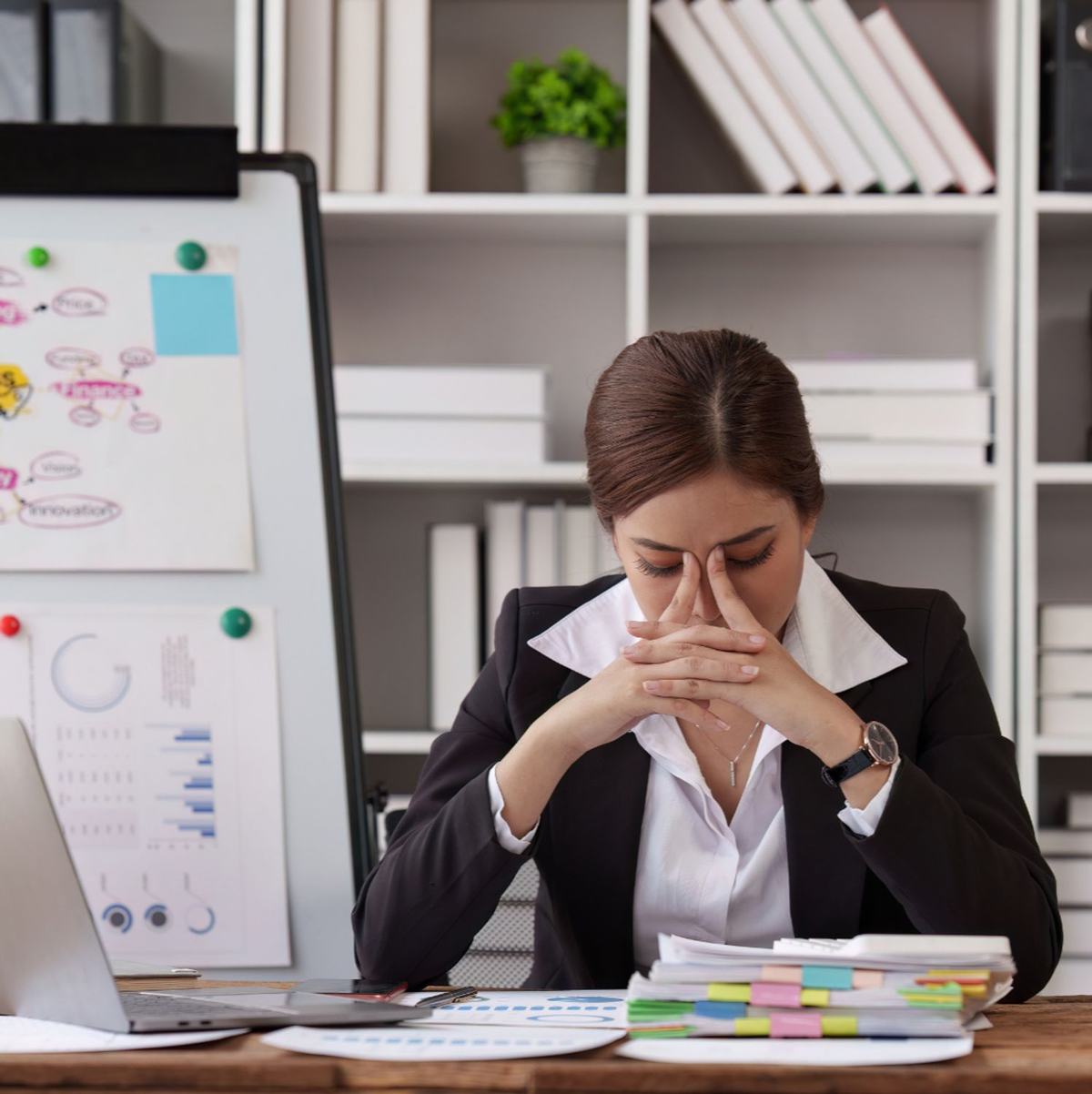 Pourquoi les dirigeants et cadres prennent du poids (et comment y remédier efficacement)