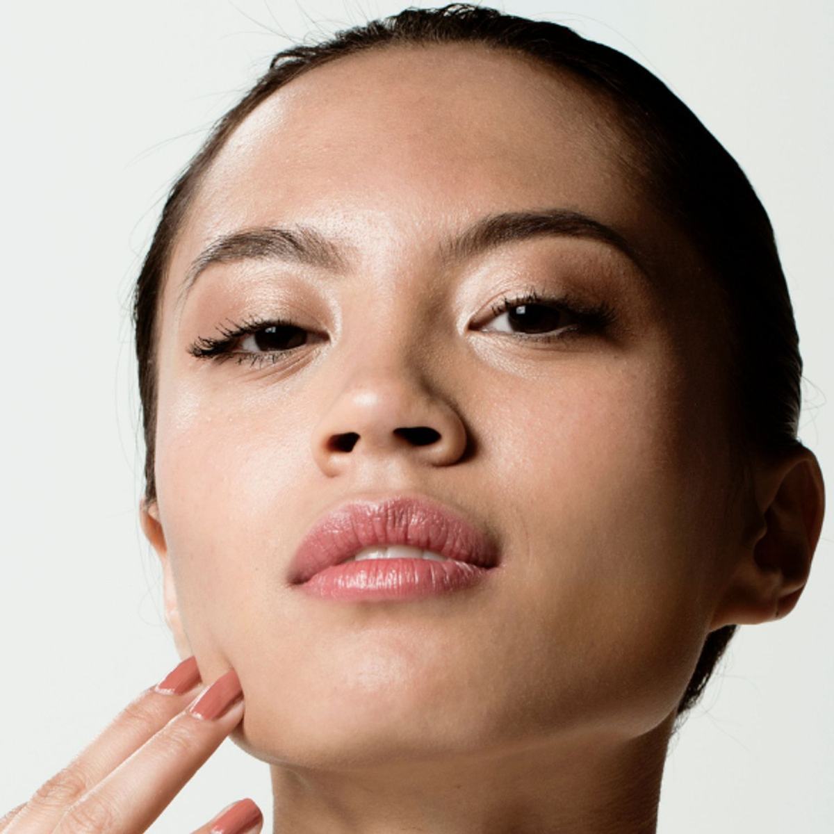 Tendances Beauté 2025 : Les soins esthétiques non invasifs à adopter cette année