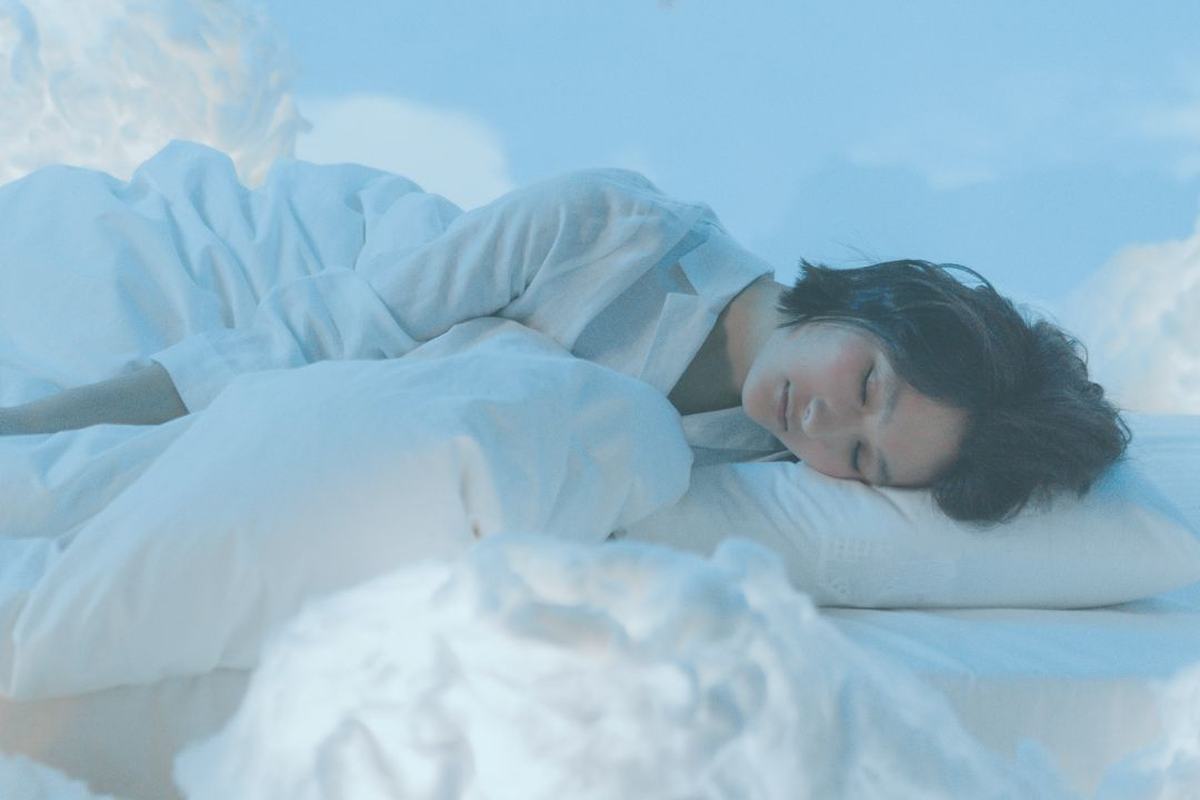 Sommeil et stress : pourquoi votre corps est fatigué alors que votre esprit ne s’arrête jamais ?