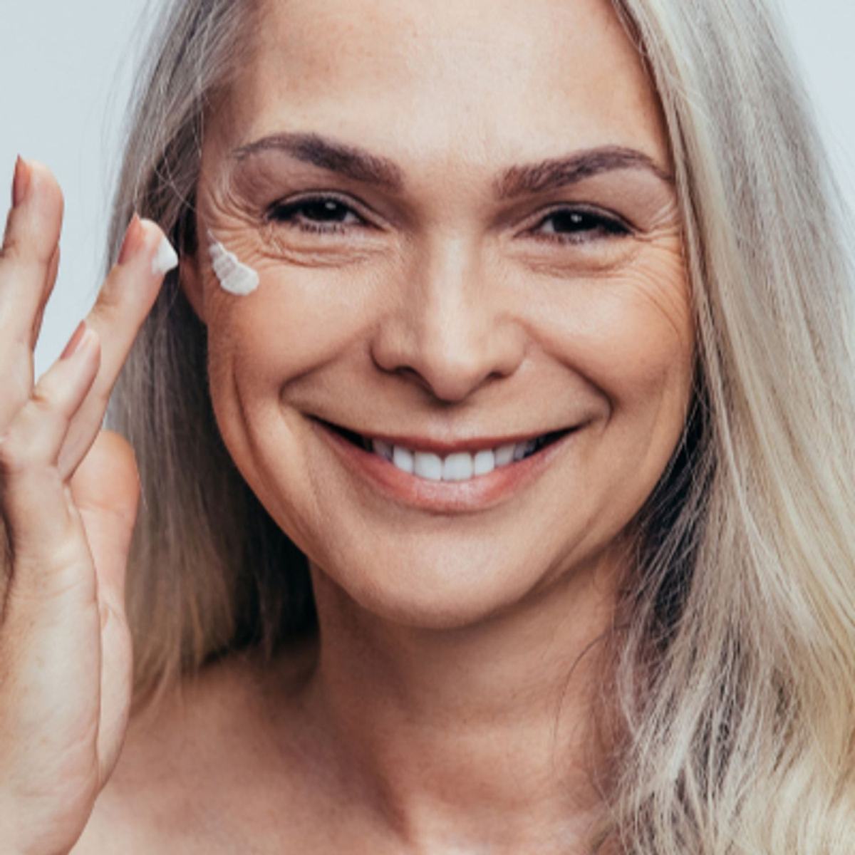 Massage visage anti-âge à Aléria : rituel holistique pour une peau ferme et lumineuse