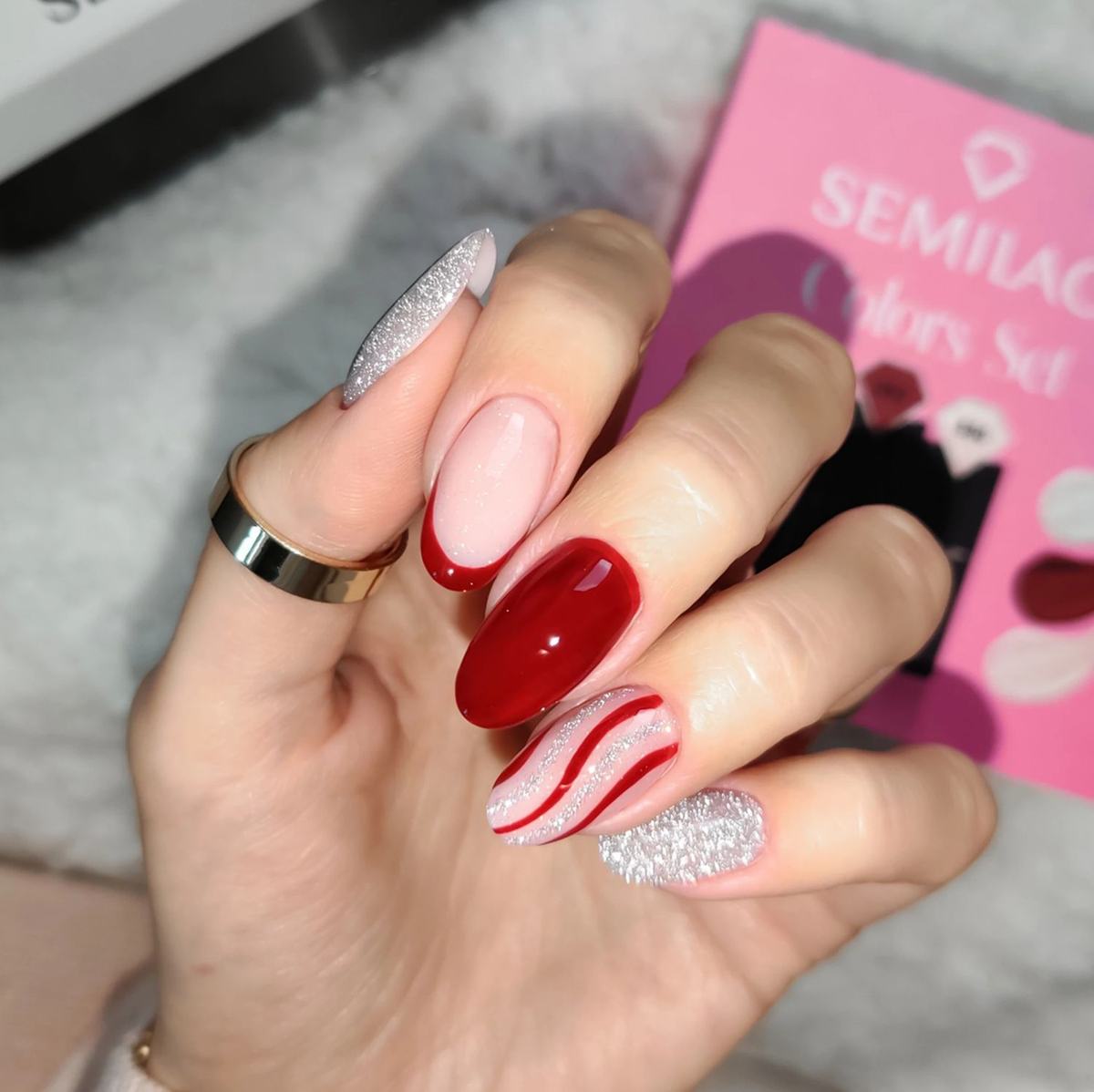 Ongles tendance pour Noël 2025 – stylisations d’ongles pour la Saint-Nicolas et Noël