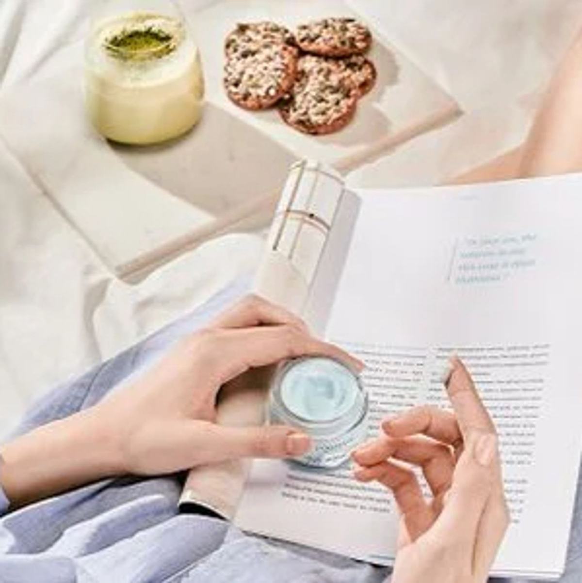 La routine beauté du soir : les gestes essentiels pour une peau reposée