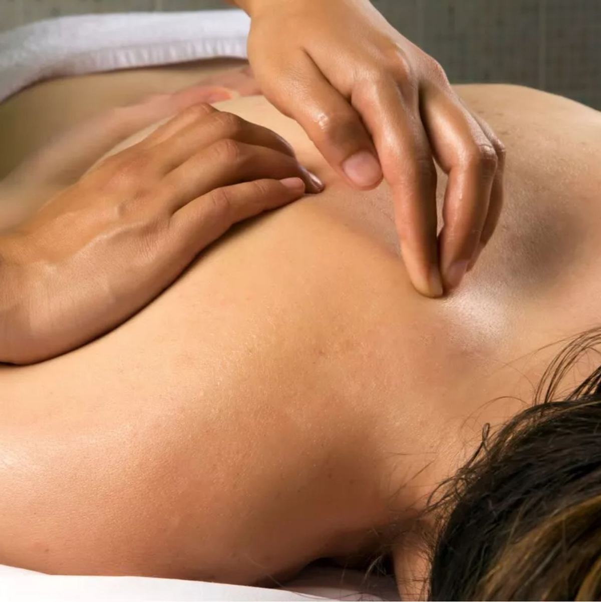 Massage des 5 Continents à Thélus – Un soin énergétique profond par Charlotte Legrand, naturopathe entre Arras et Lens