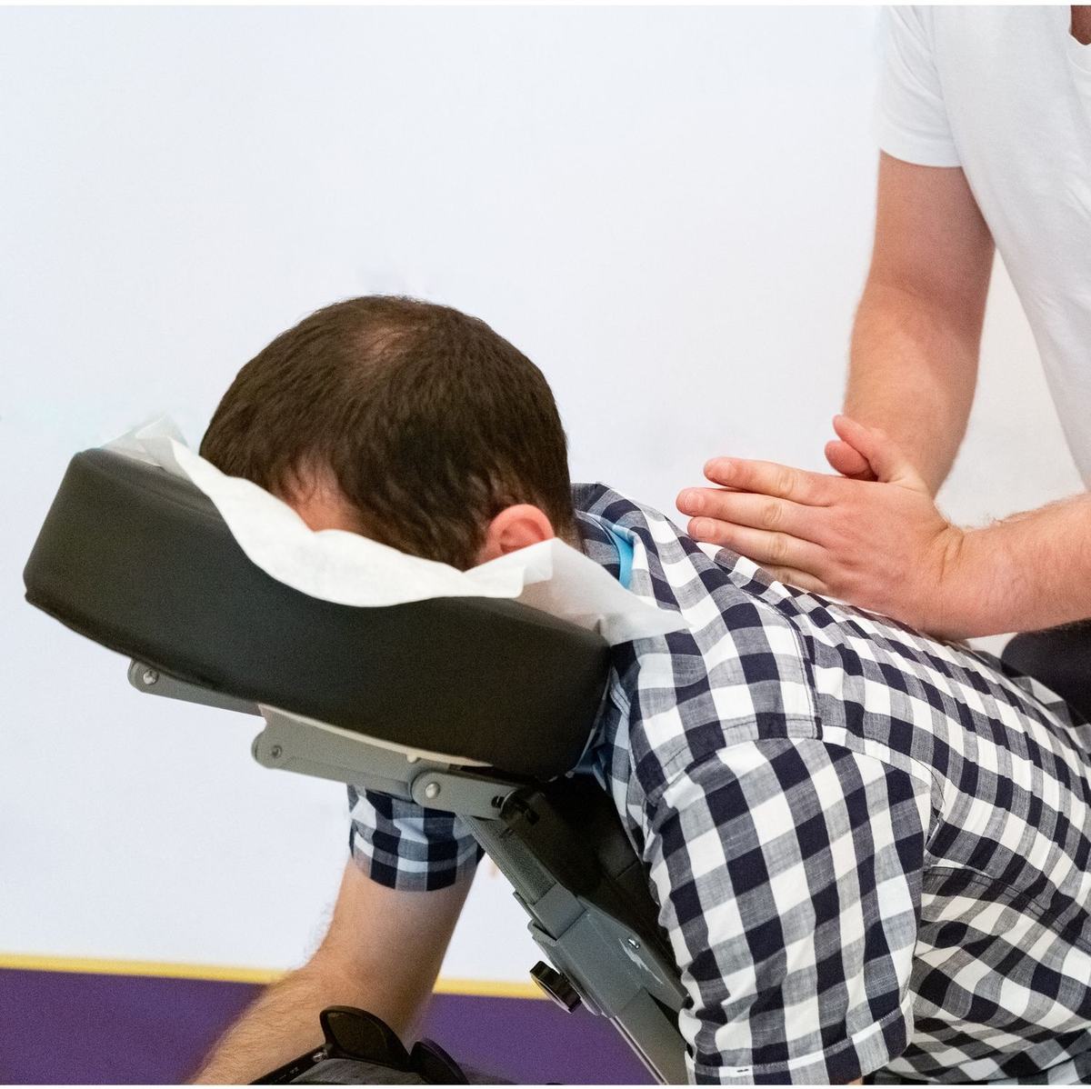 ✅ Le massage Amma assis en entreprise en Seine et Marne (77)