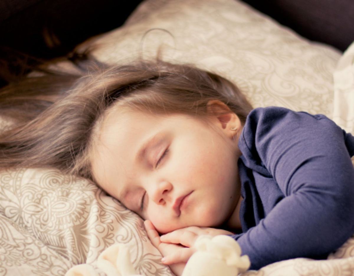 Comment aider votre enfant à bien dormir ? Guide complet pour un sommeil réparateur