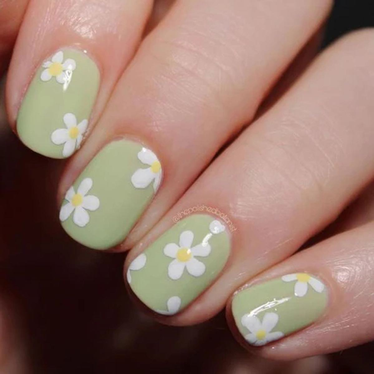 Les Tendances Ongulaires du Printemps : Quelle manucure adoptée ?