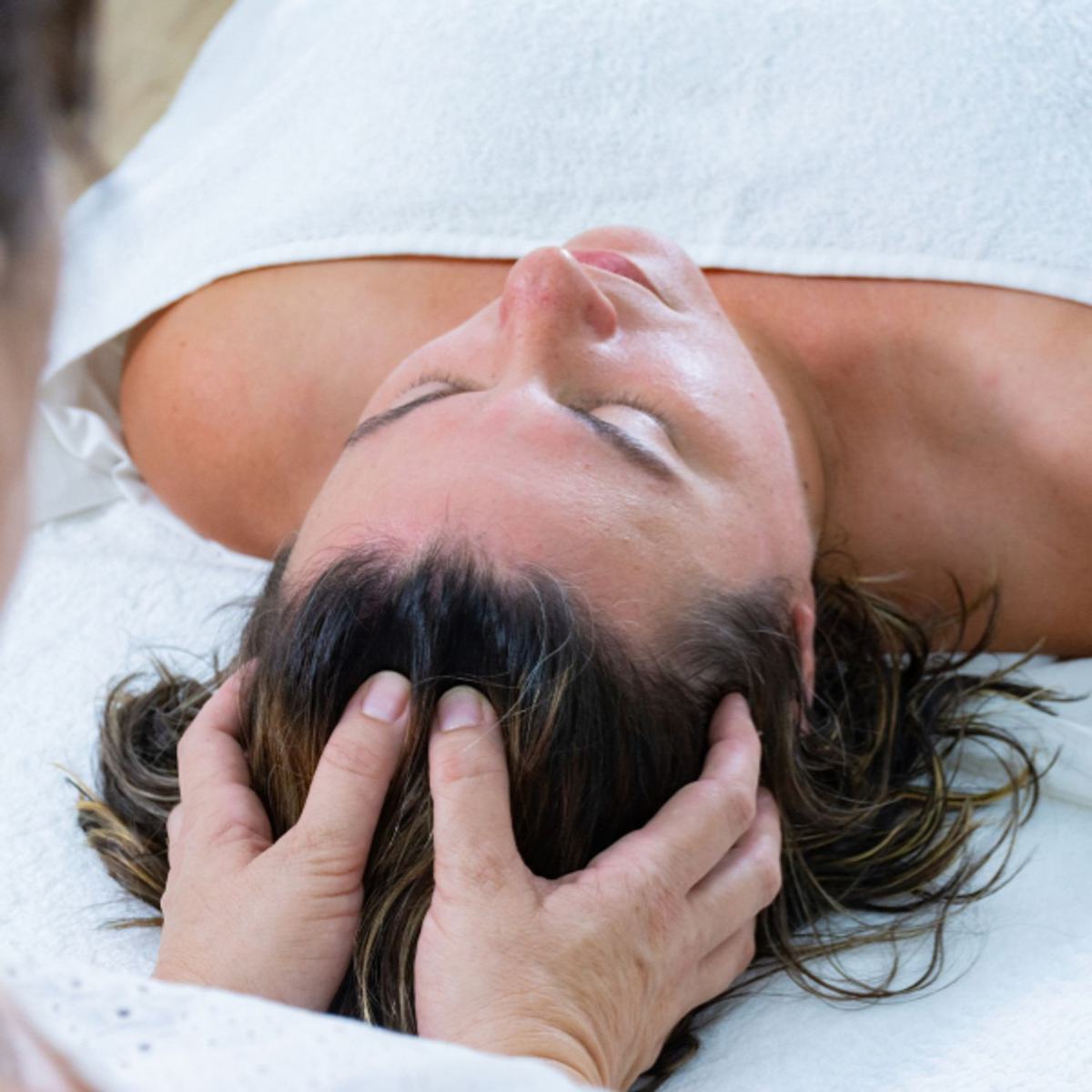 Découvrez les Bienfaits du Massage Énergétique pour Harmoniser Corps et Esprit à Aléria