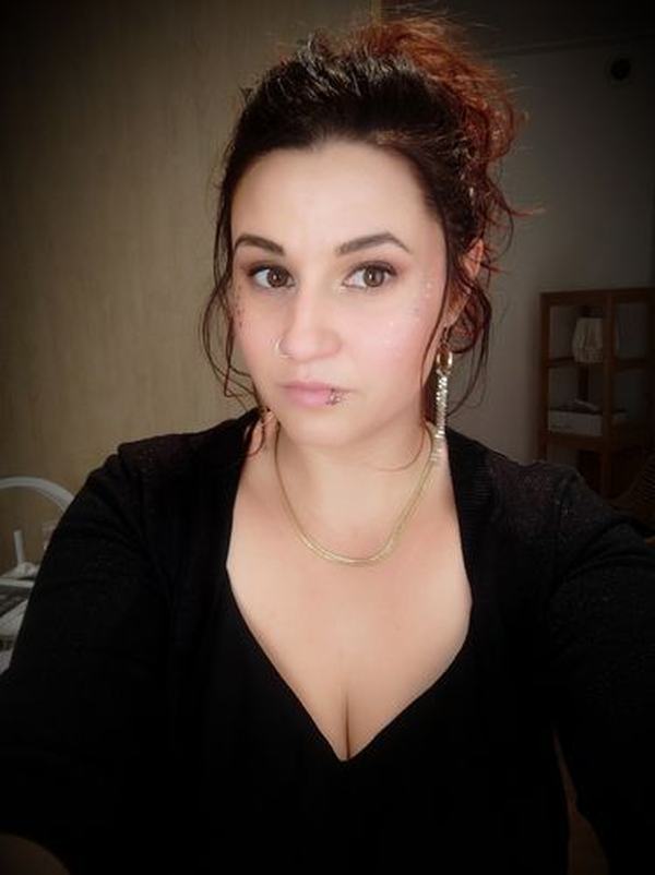 Nolwenn Poitier-Rocheteau - Bella Beauty and Nails