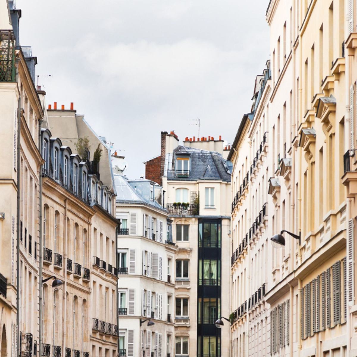 Plongez dans l’art du massage à Paris 18 pour un bien-être authentique et sur-mesure